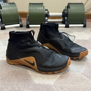 Nike Black and Tan Athletic Shoes
